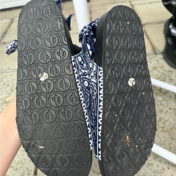 Arizona Love Sandals - Picture 4 of 4